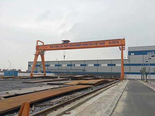 鋼材批發(fā)貨場通用橋式起重機